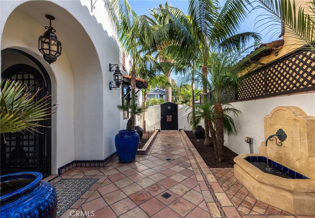 1029 10th Street