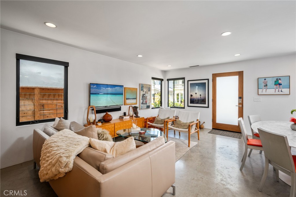 324 6th Street