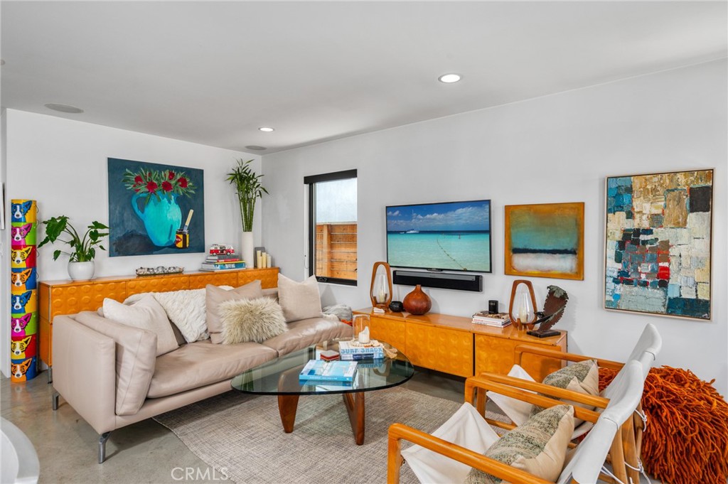 324 6th Street