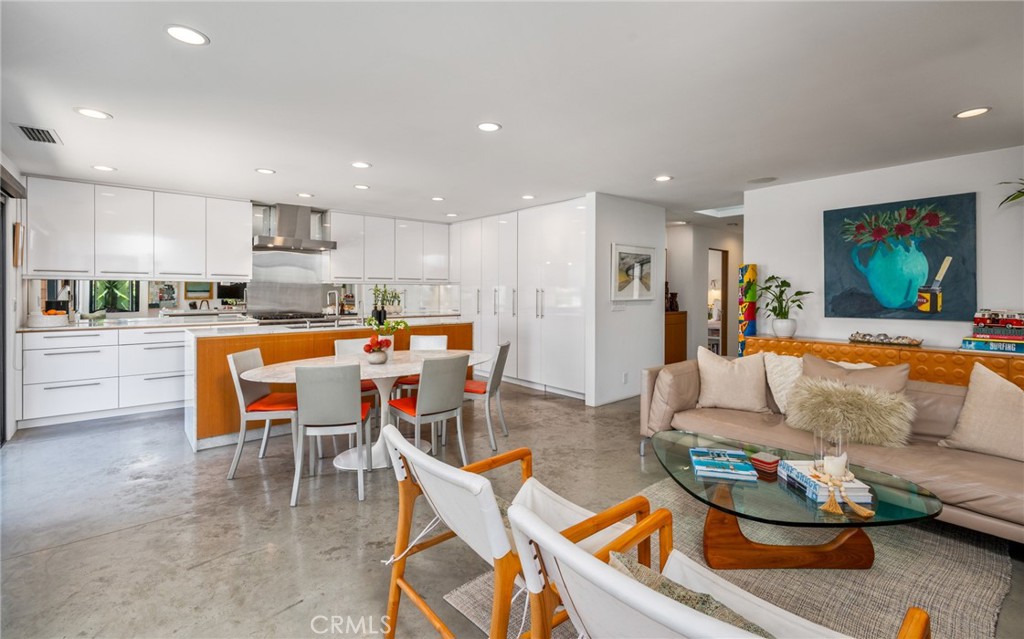 324 6th Street