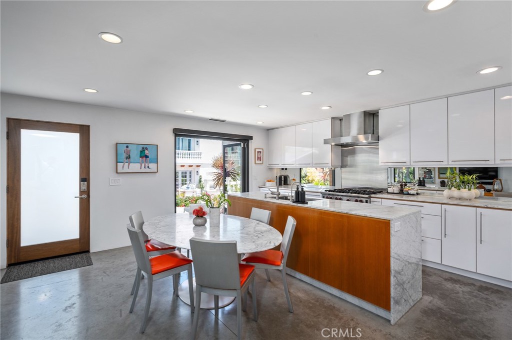 324 6th Street