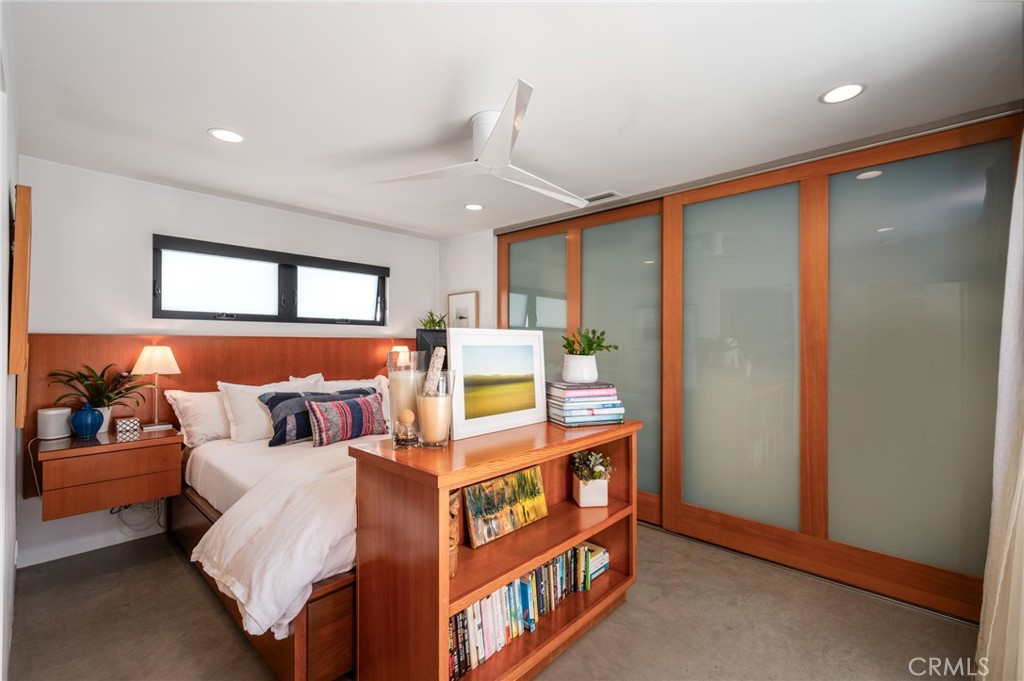 324 6th Street