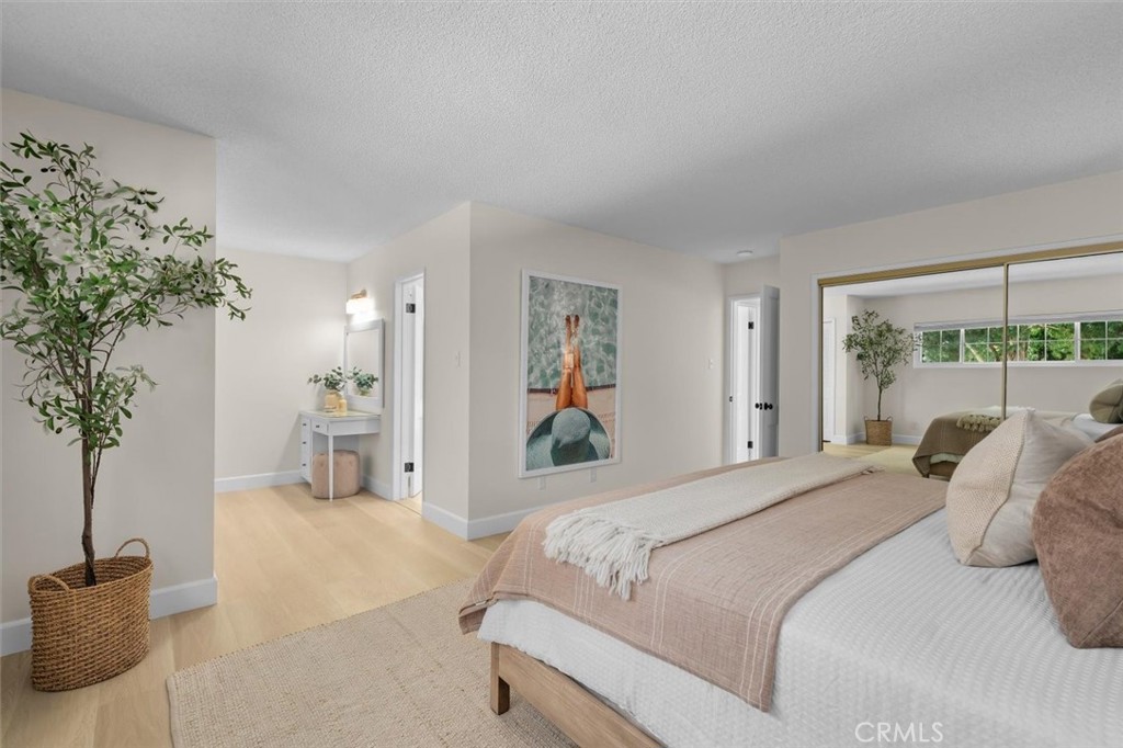 304 N Meadows