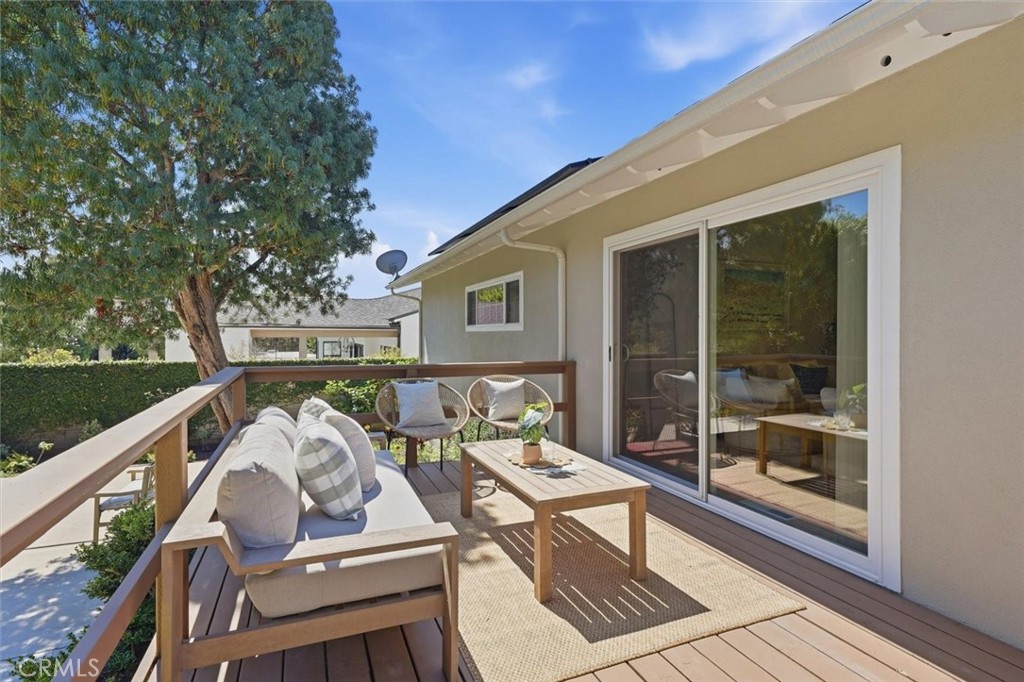 304 N Meadows