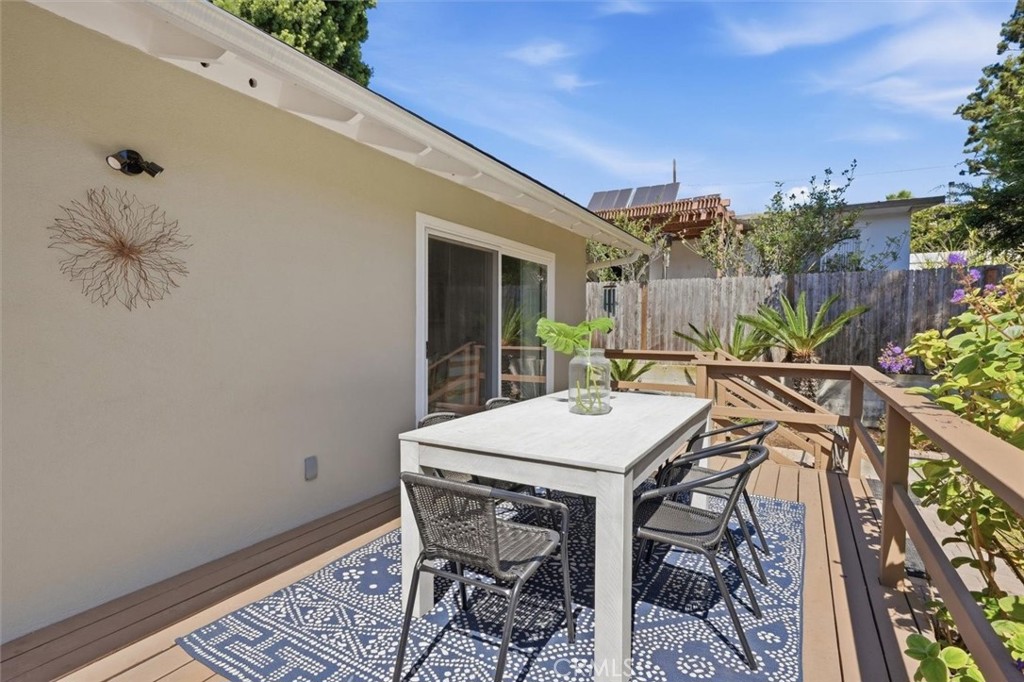 304 N Meadows