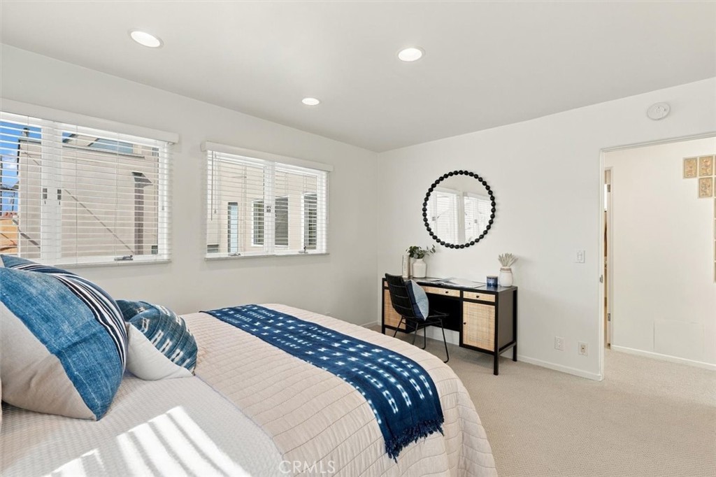 17 16th Street