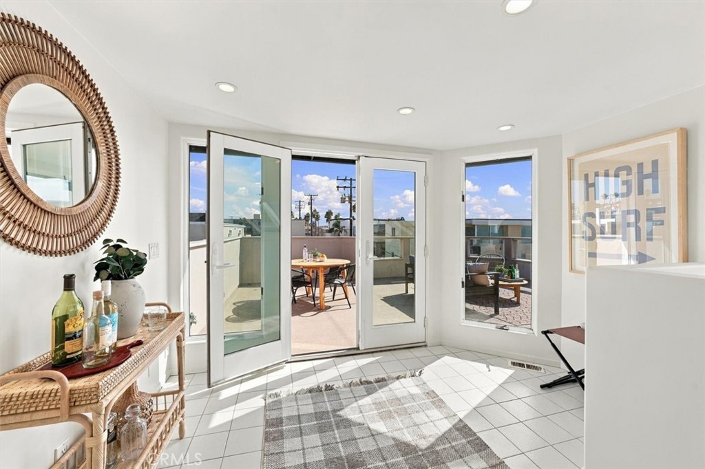 17 16th Street