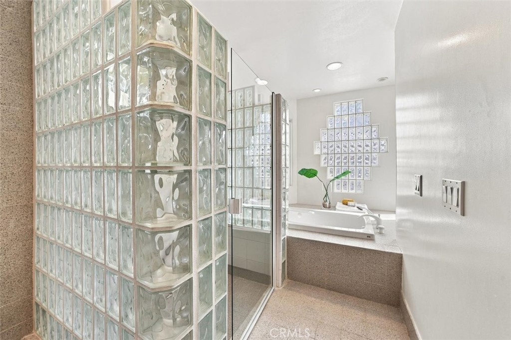 17 16th Street