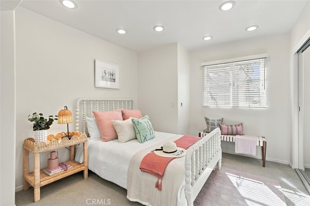 17 16th Street
