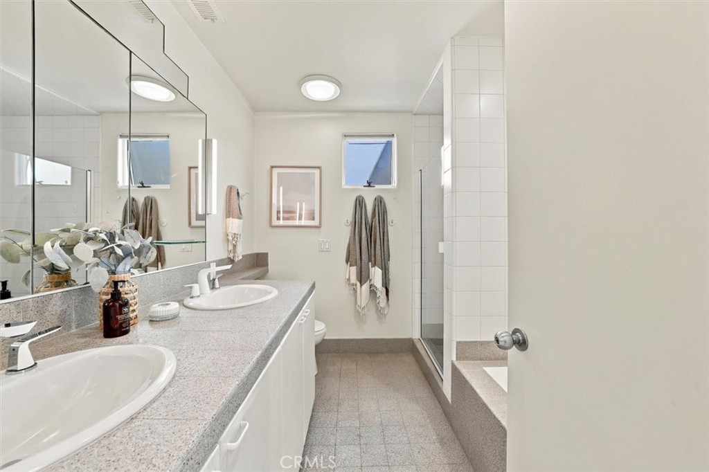 17 16th Street