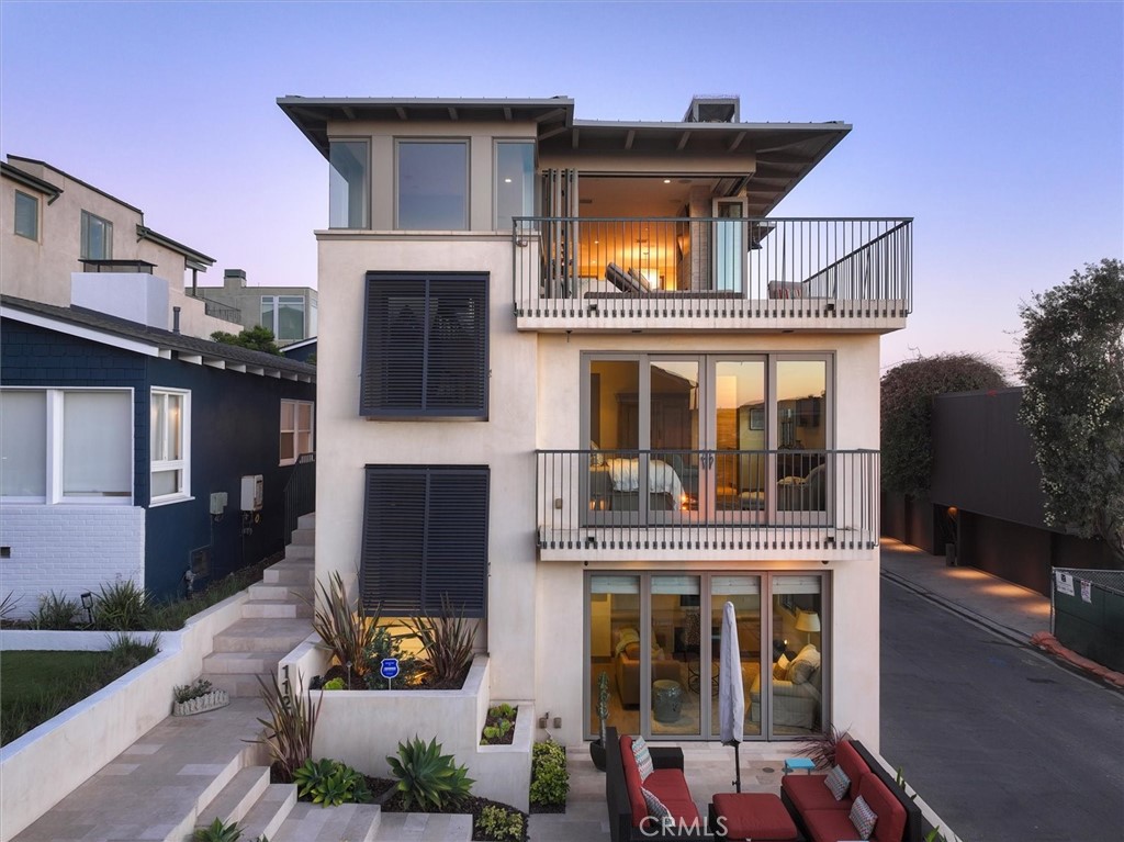 112 17th Manhattan Beach Ca Us 90266 Sb26227102
