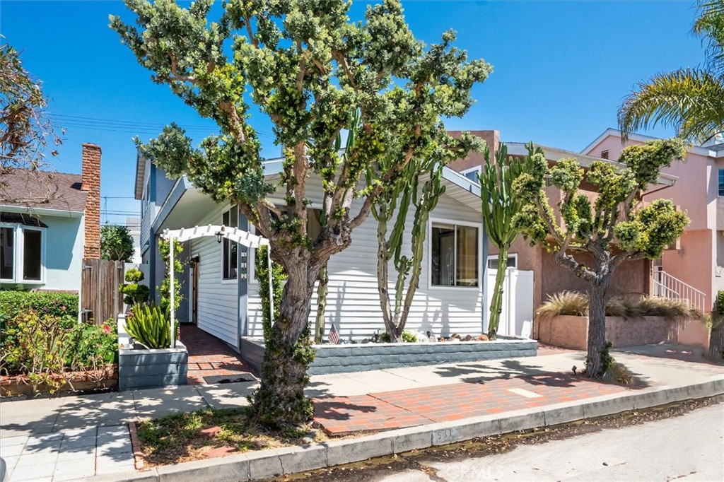 537 3rd Street