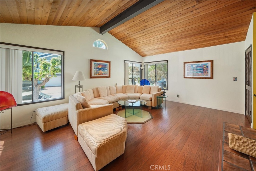 537 3rd Street