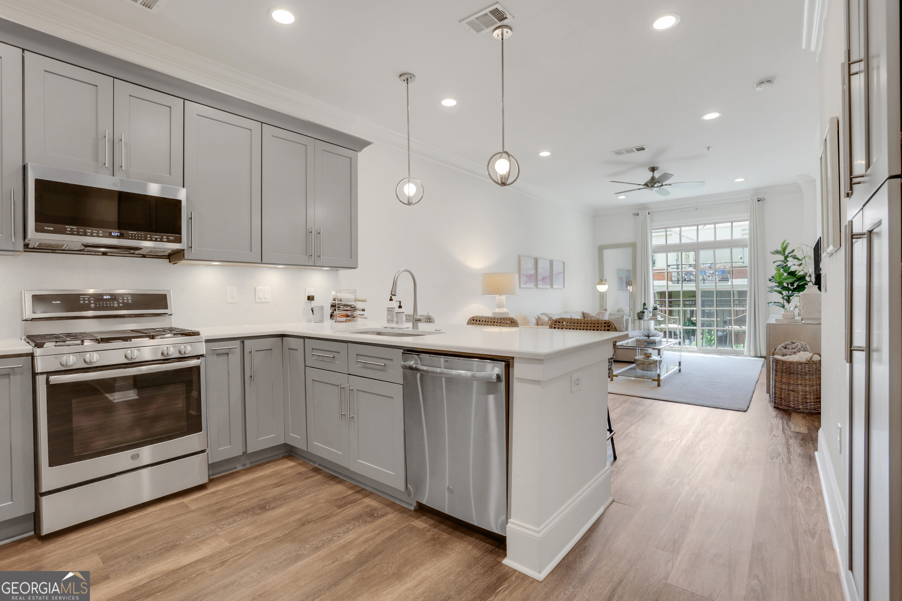 1055 Piedmont Avenue NE # 409