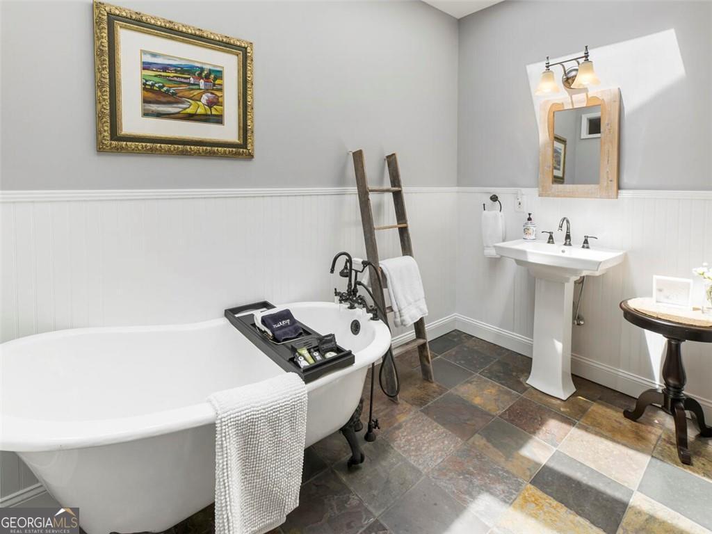 253 Happy Trails Way