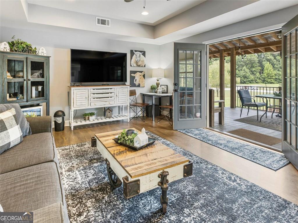 253 Happy Trails Way