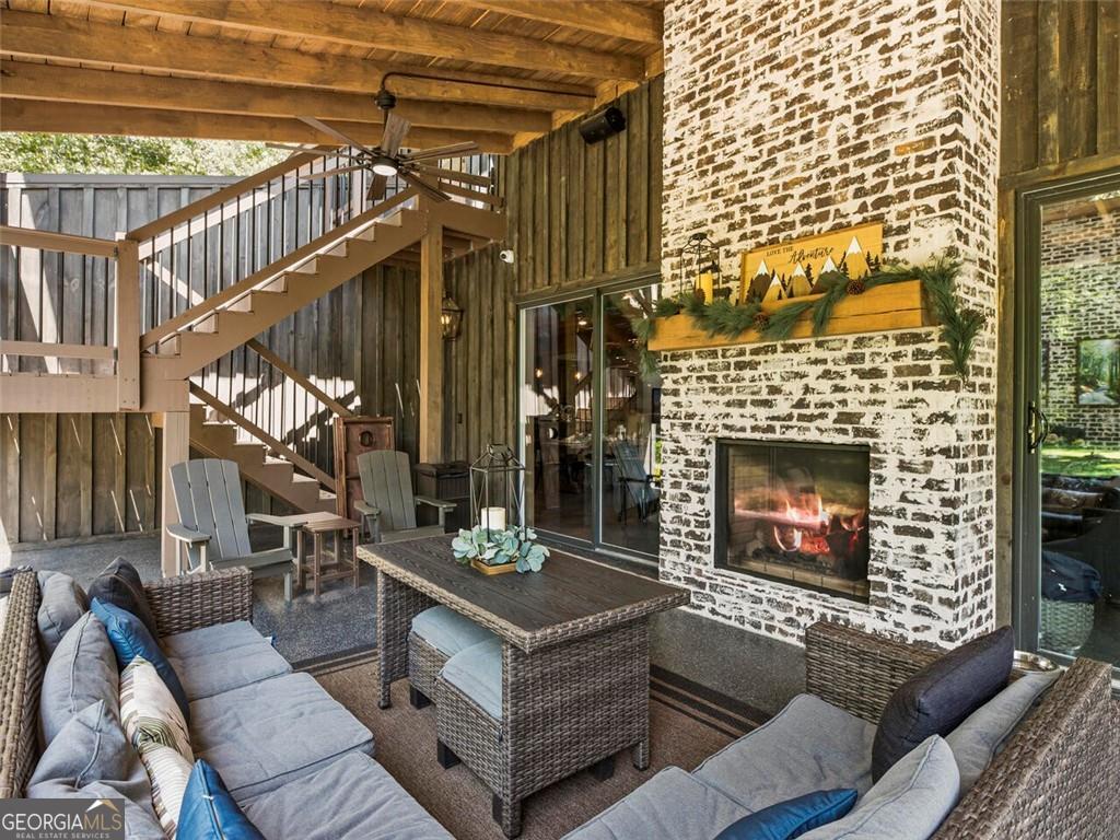 253 Happy Trails Way