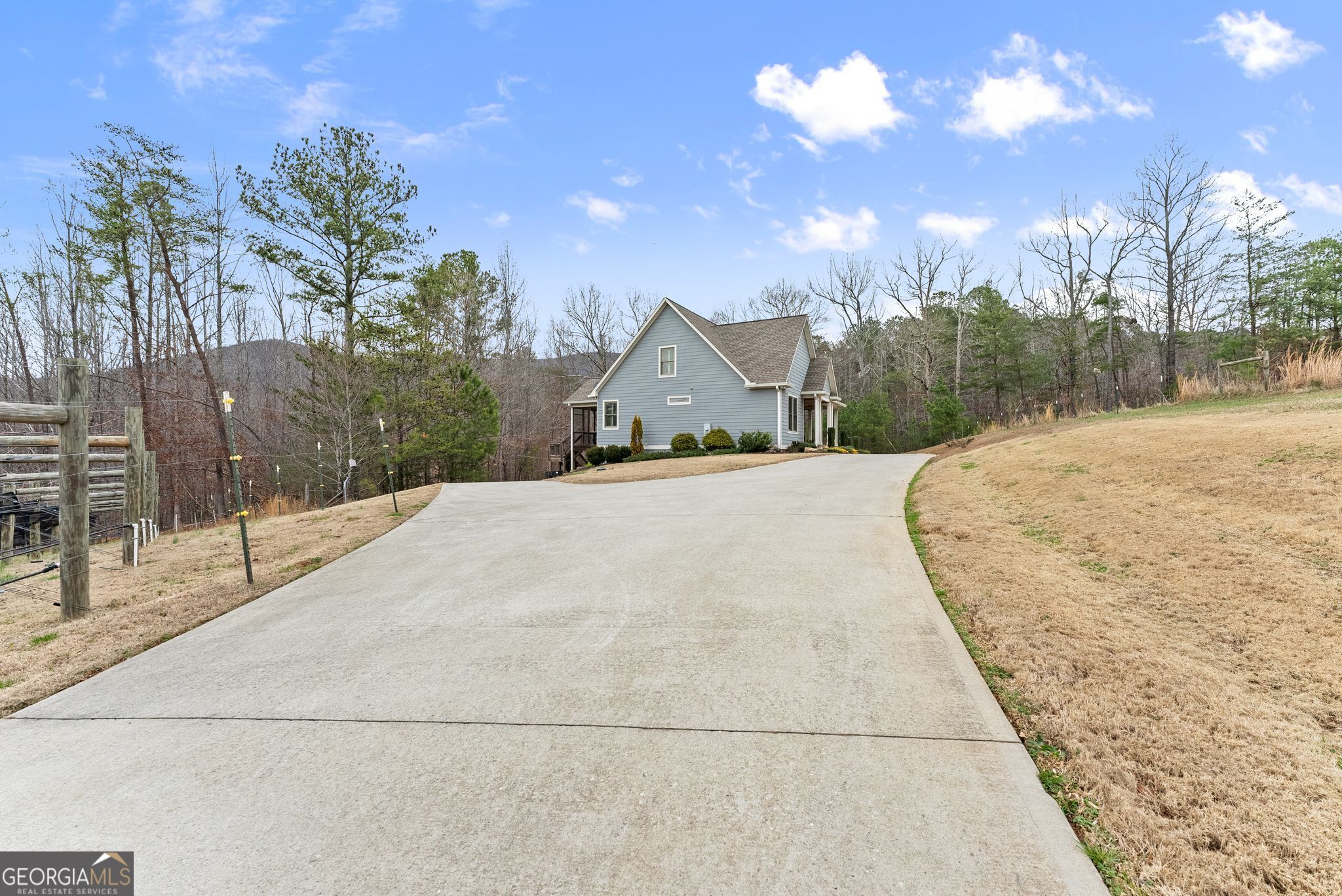 232 Happy Trails Way