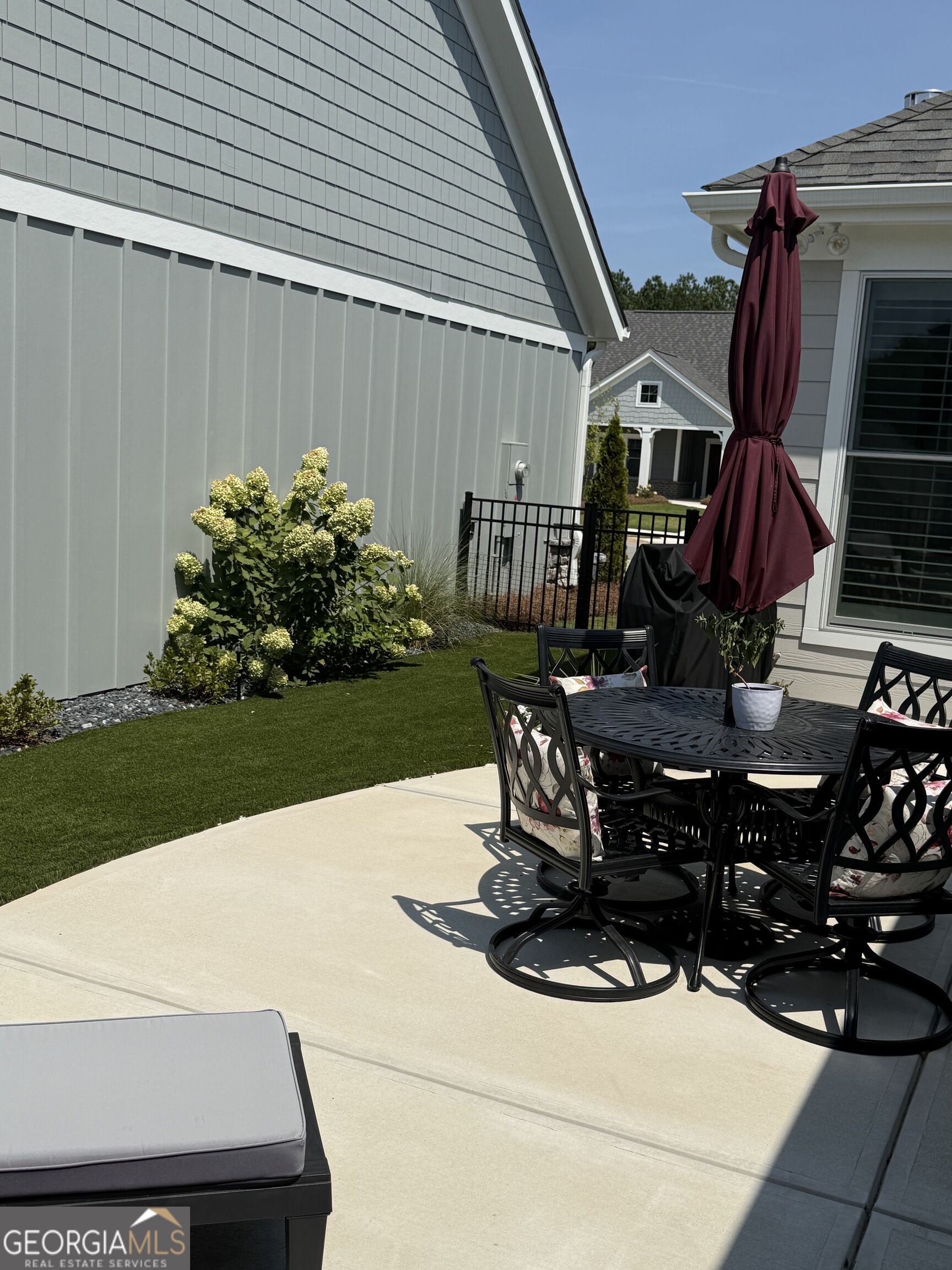 3337 Fishpond Circle