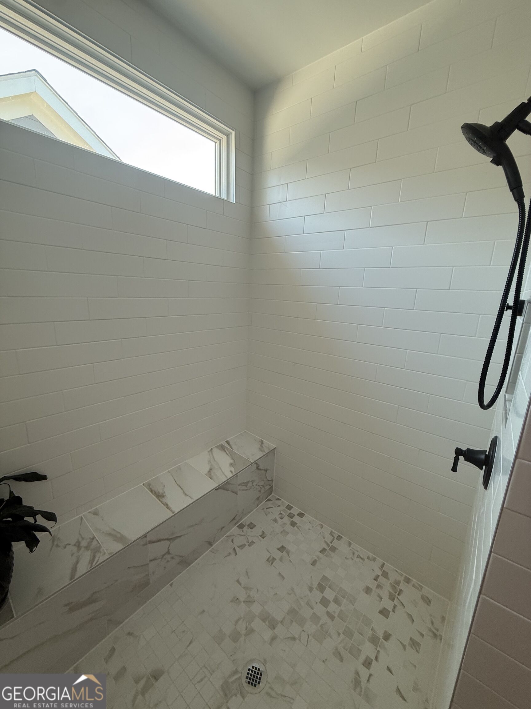 3337 Fishpond Circle