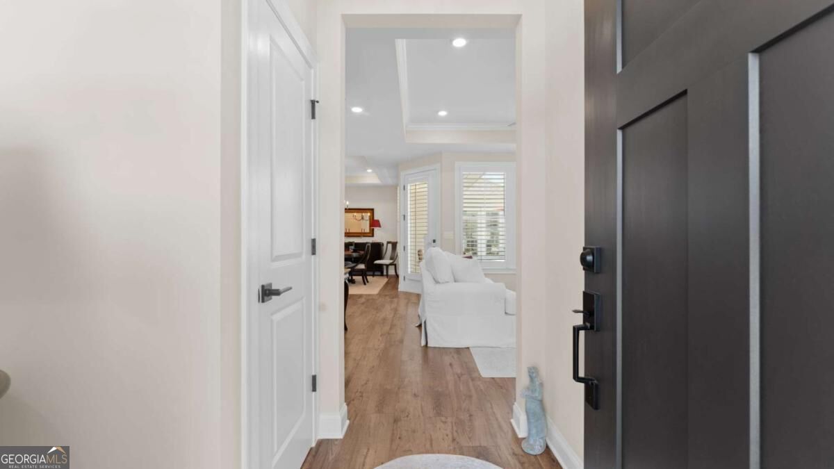 3337 Fishpond Circle