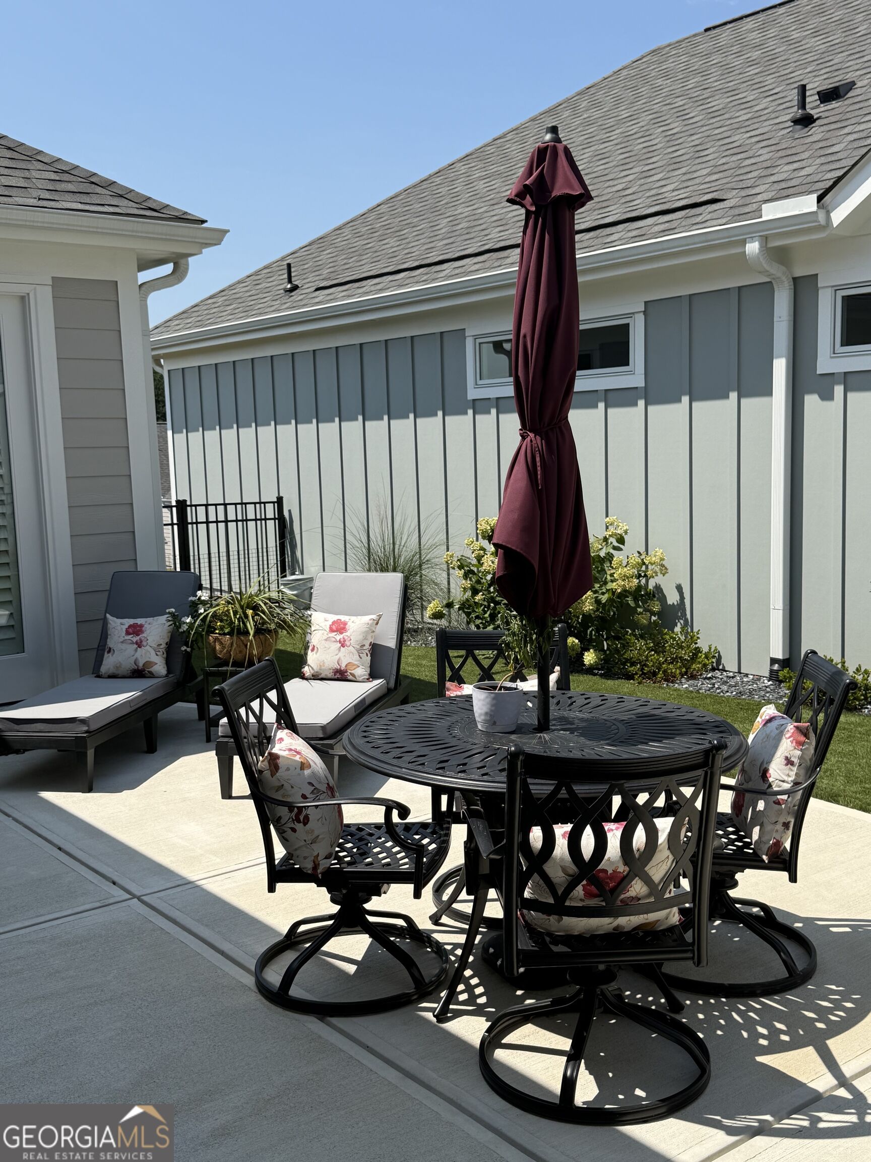 3337 Fishpond Circle