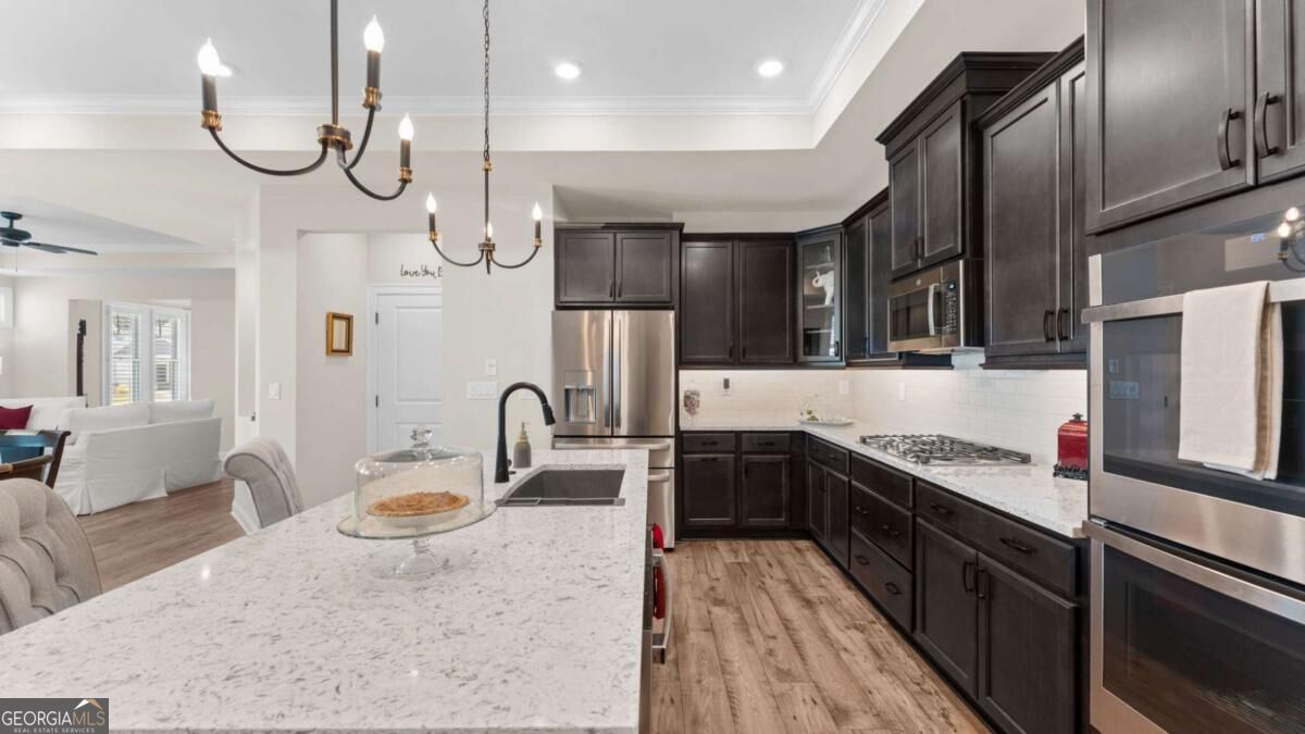 3337 Fishpond Circle