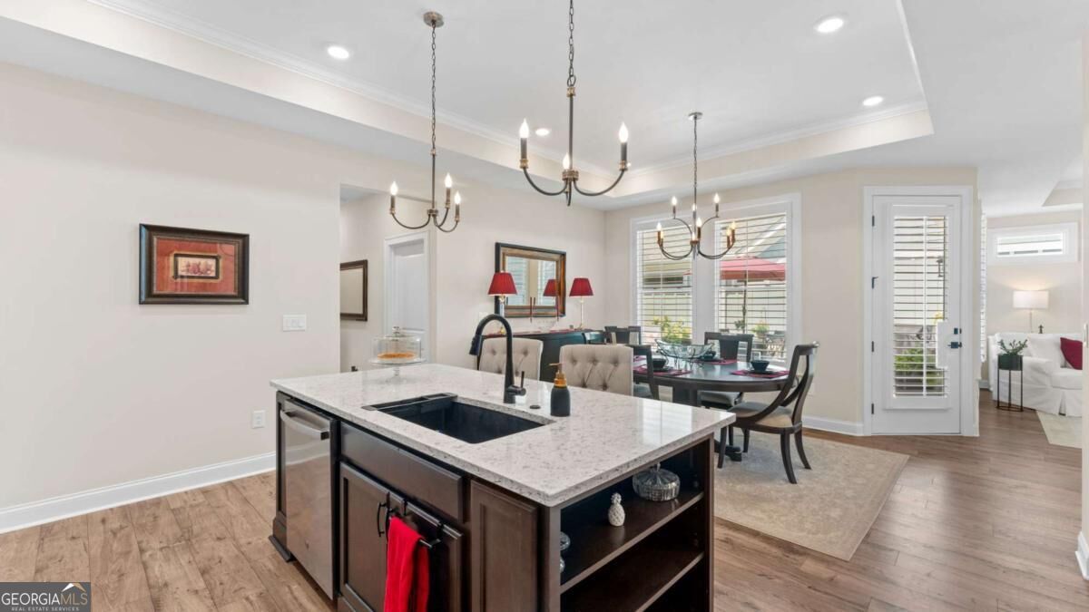 3337 Fishpond Circle