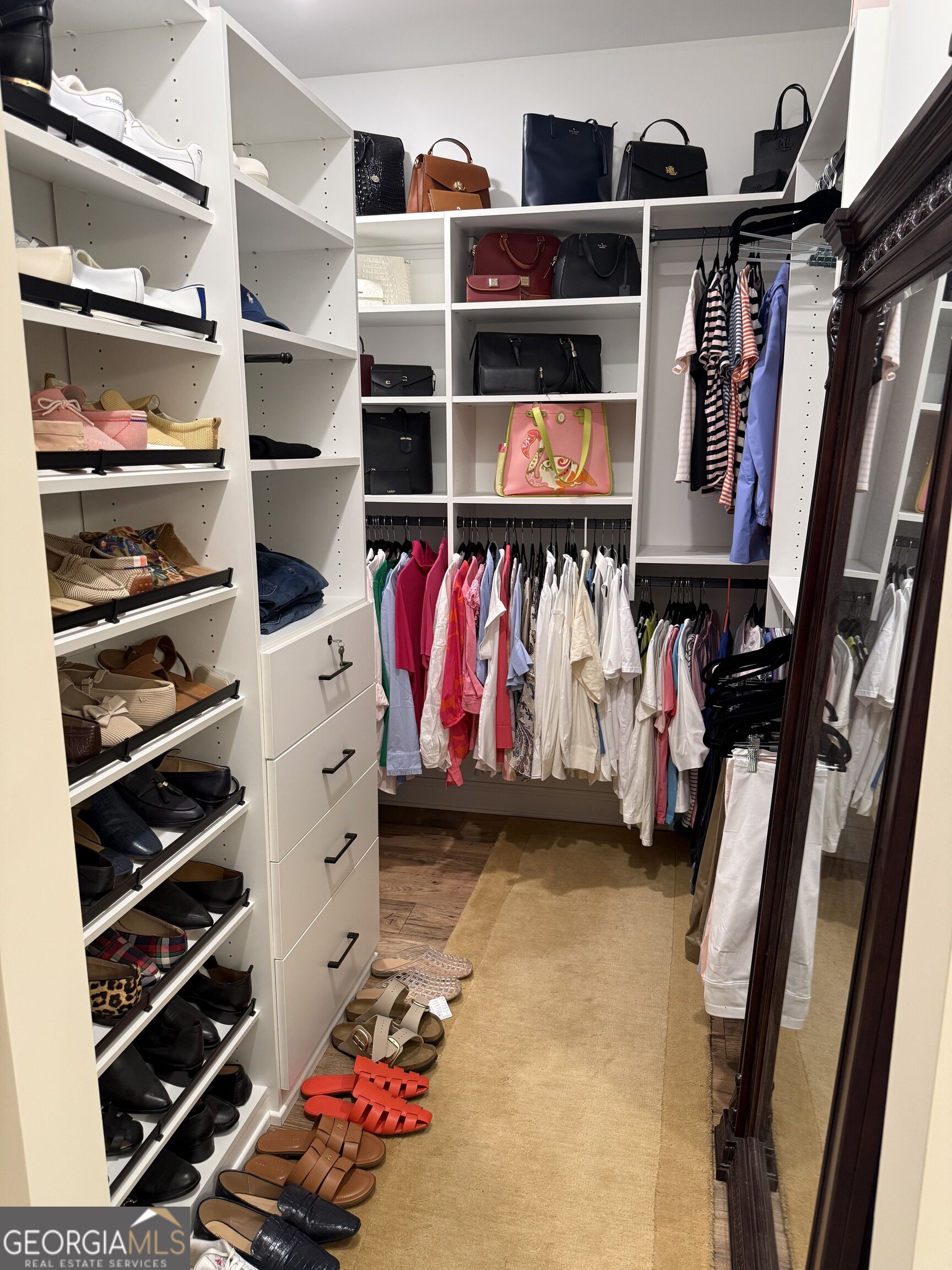 3337 Fishpond Circle