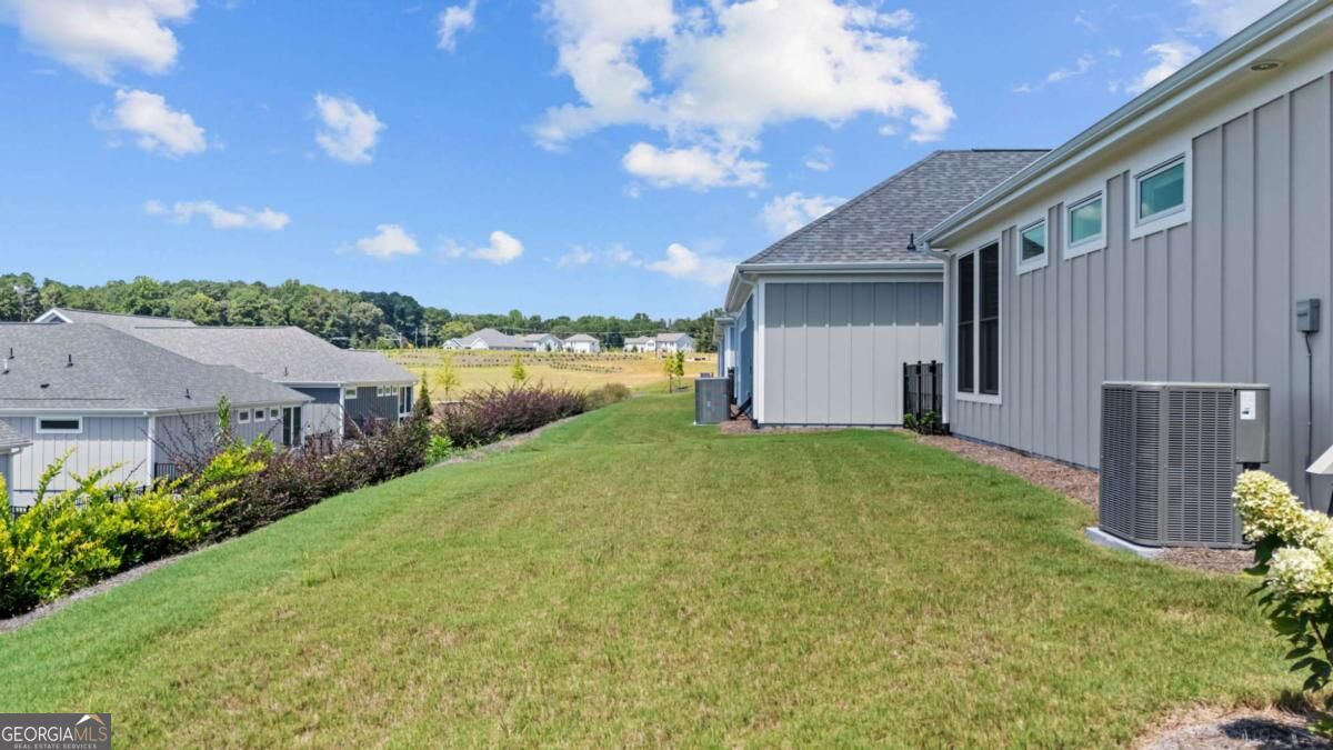 3337 Fishpond Circle