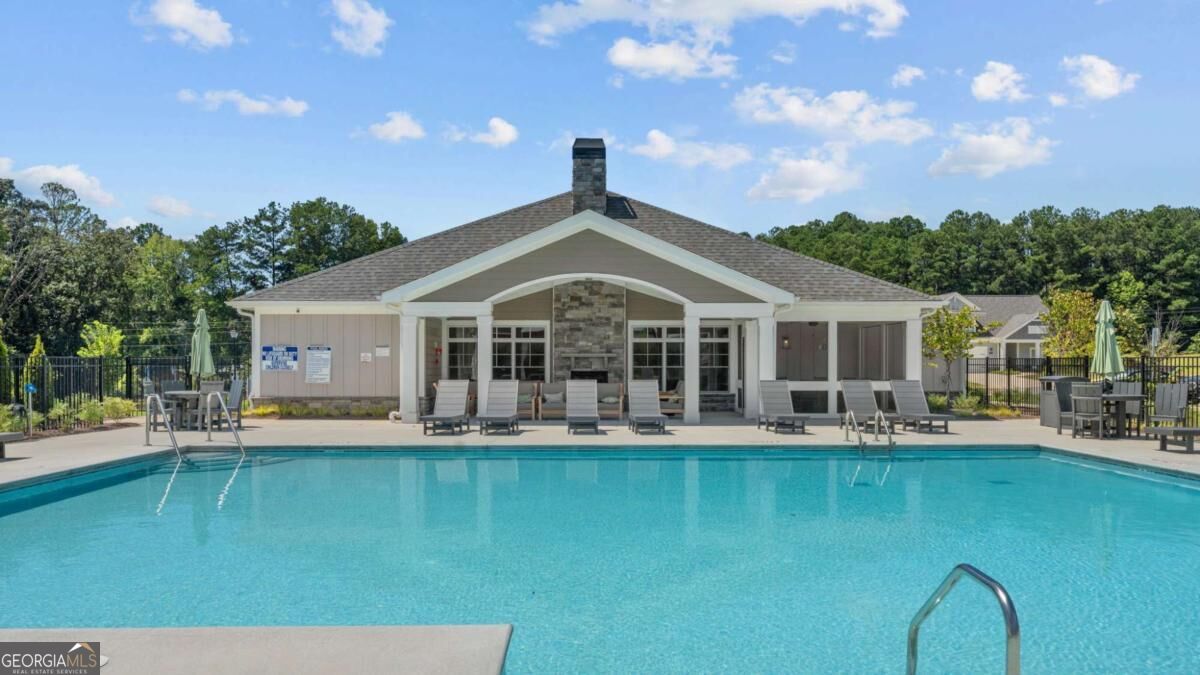 3337 Fishpond Circle
