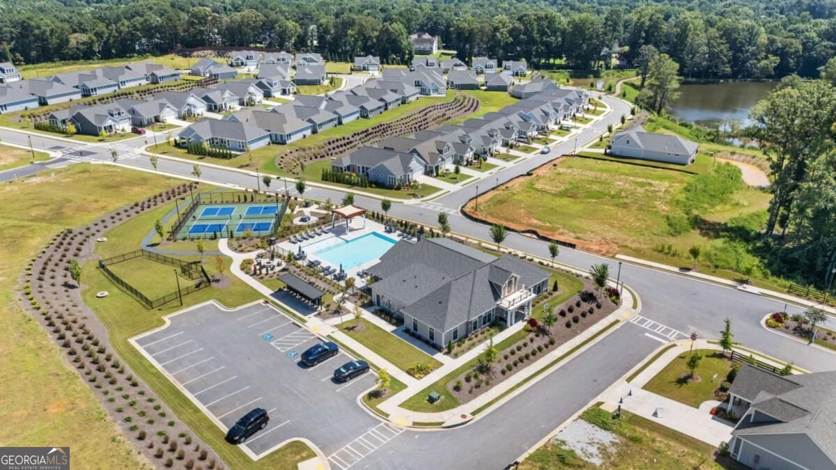 3337 Fishpond Circle