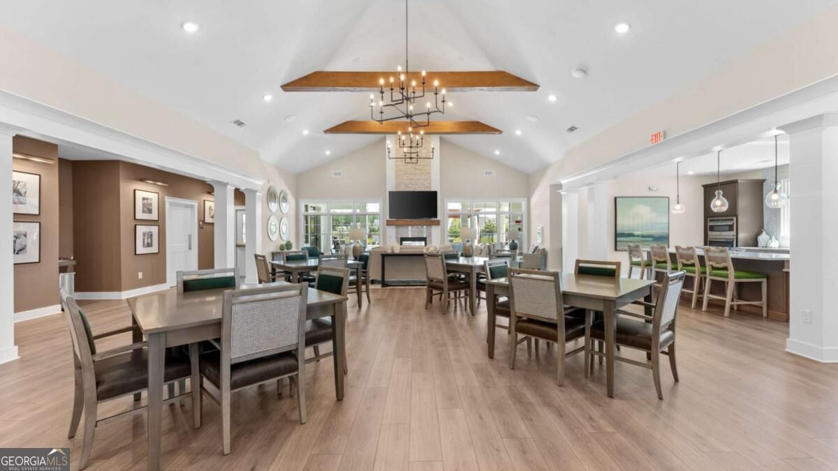 3337 Fishpond Circle