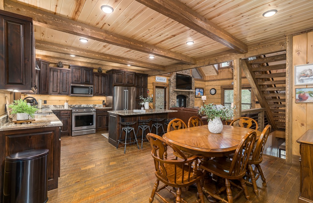 70 Cabin Ct