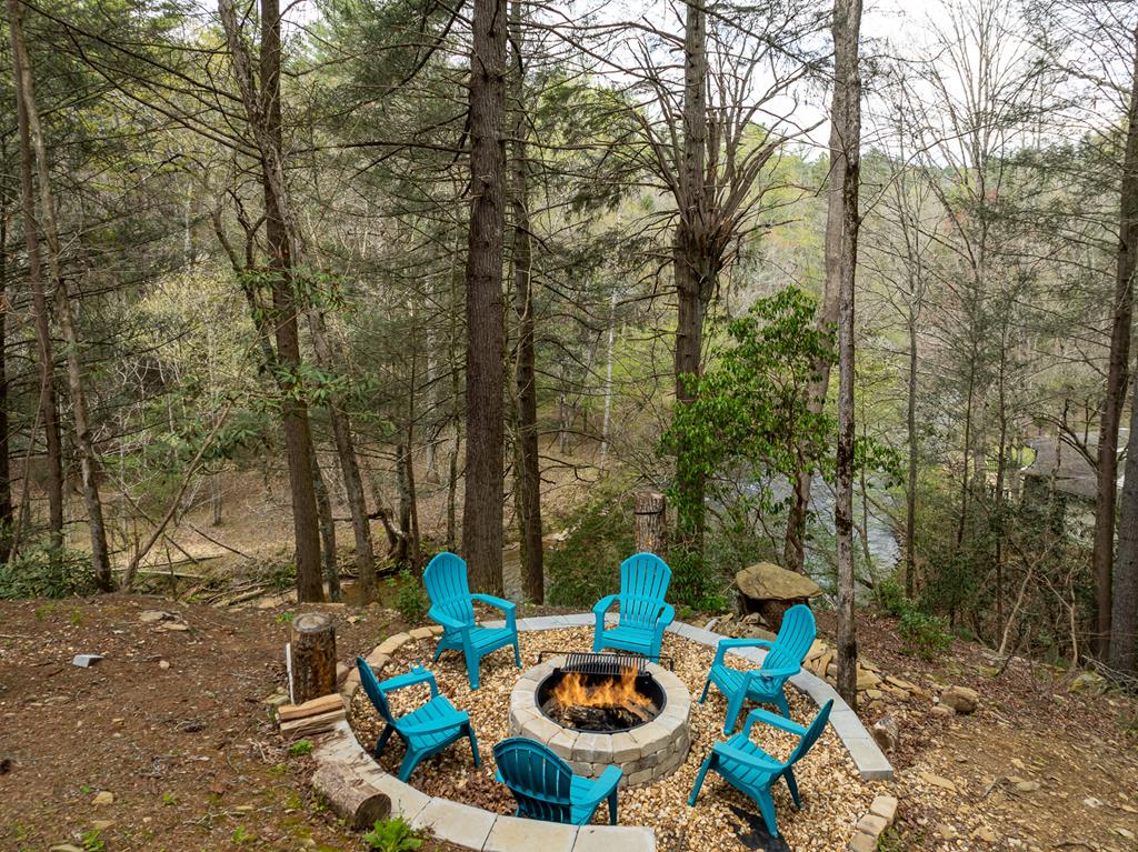 70 Cabin Ct