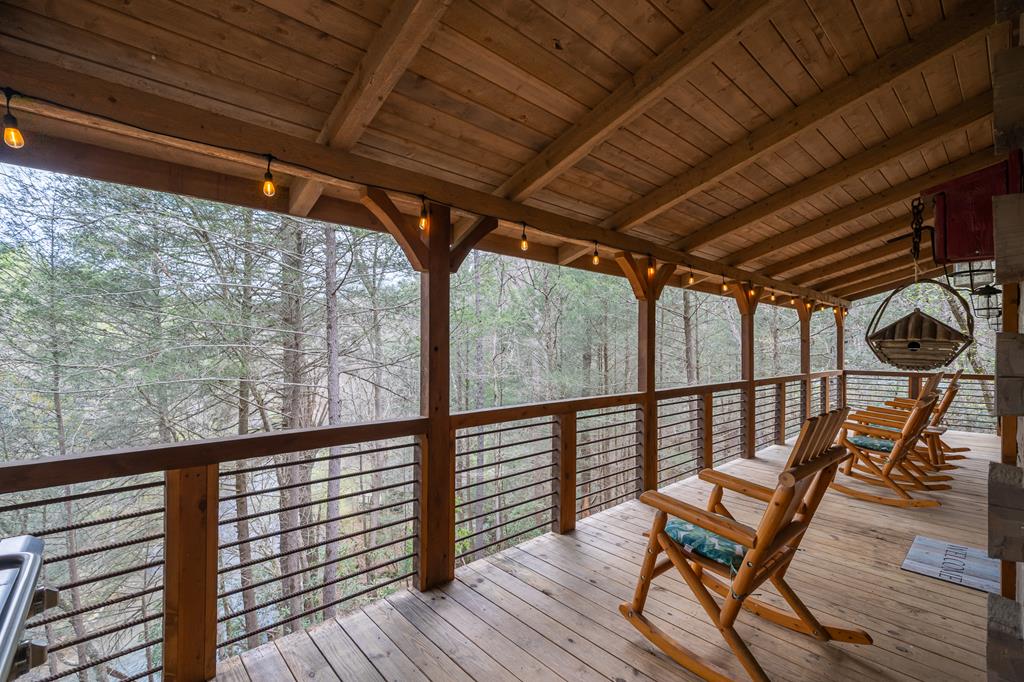 70 Cabin Ct