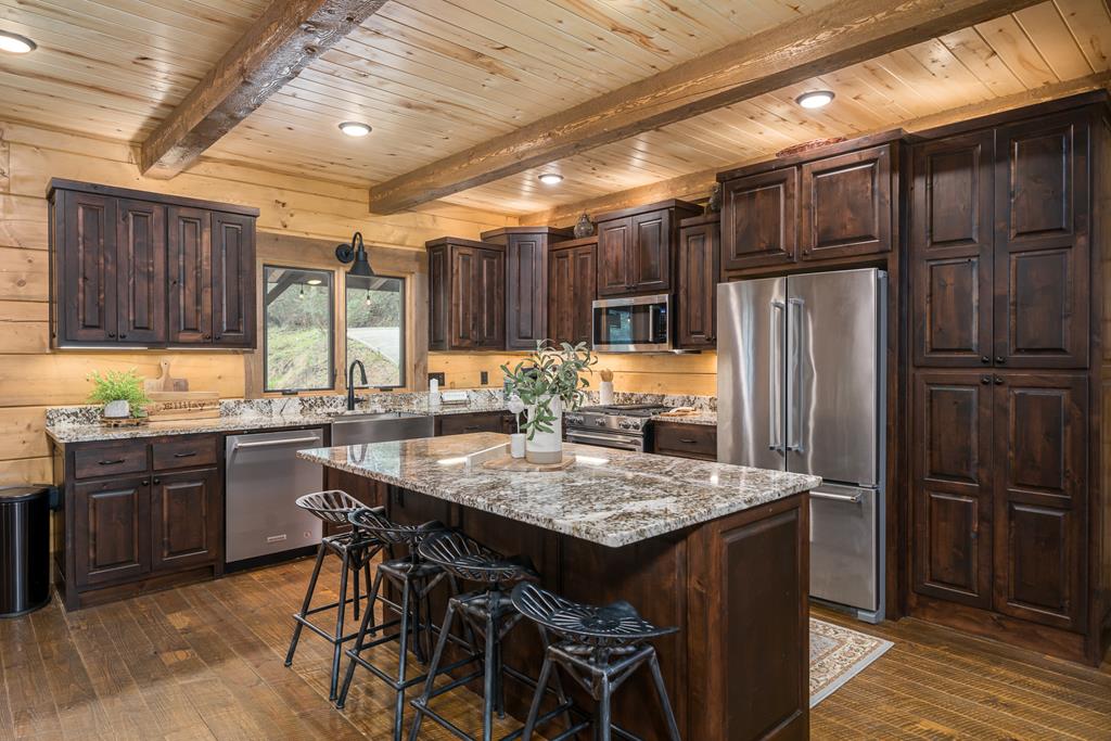 70 Cabin Ct