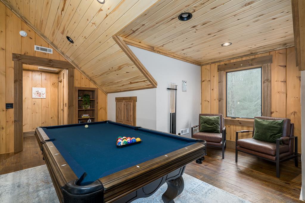 70 Cabin Ct