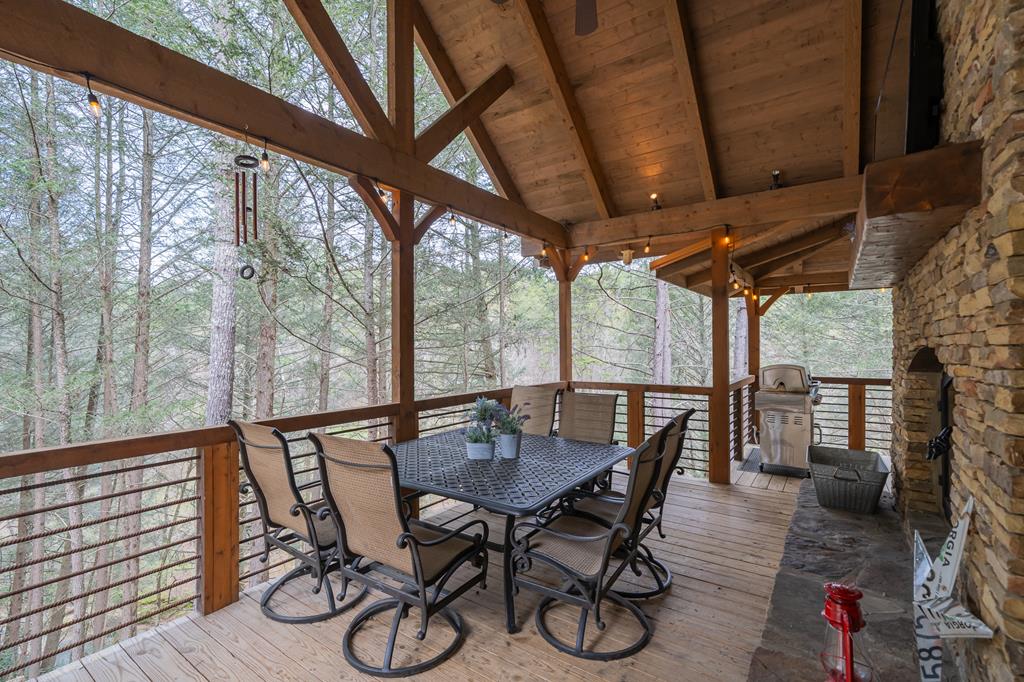 70 Cabin Ct