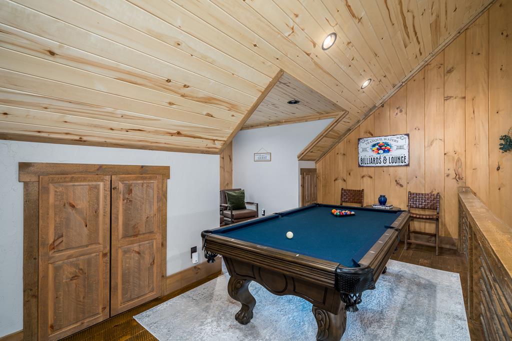 70 Cabin Ct