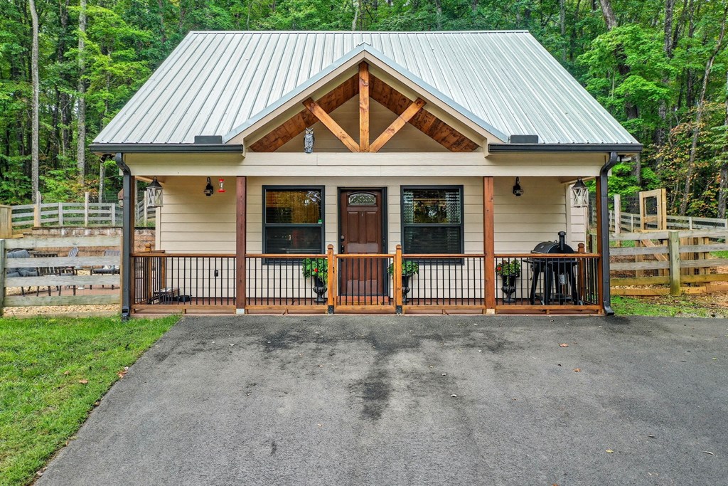 415 Woods Road