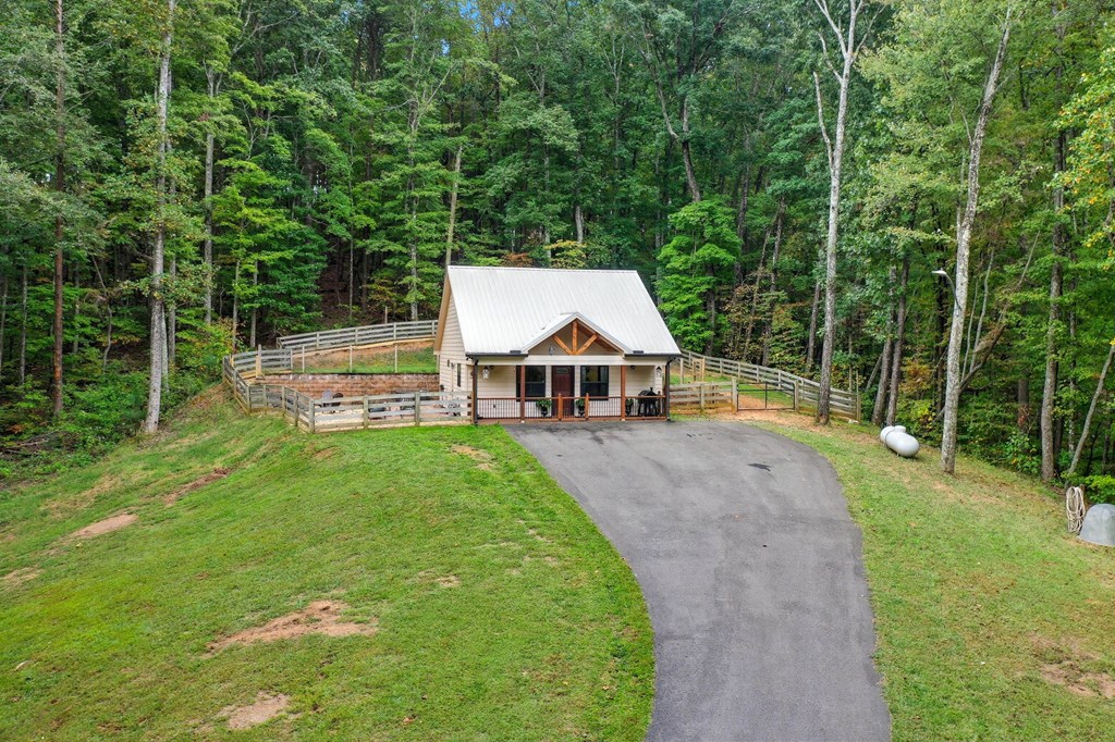 415 Woods Road