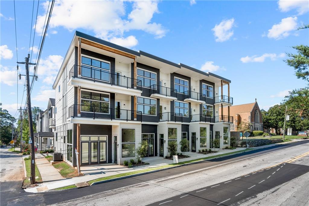 808 W College Avenue