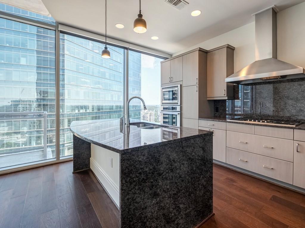 1065 Peachtree Street NE Unit 2701