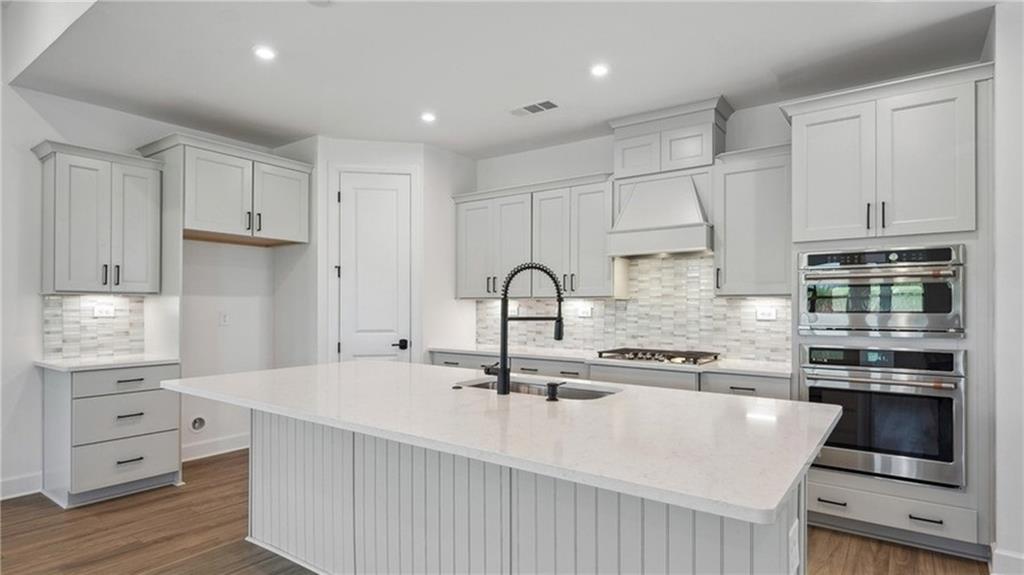 392 Huron Lane