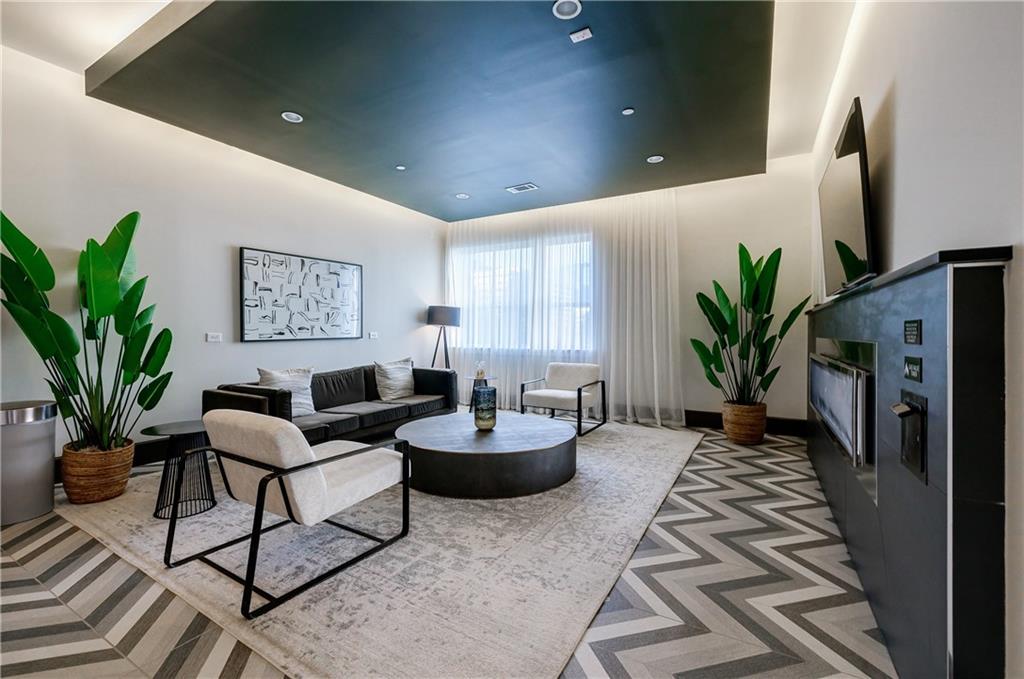 775 Juniper Street NE Unit 615