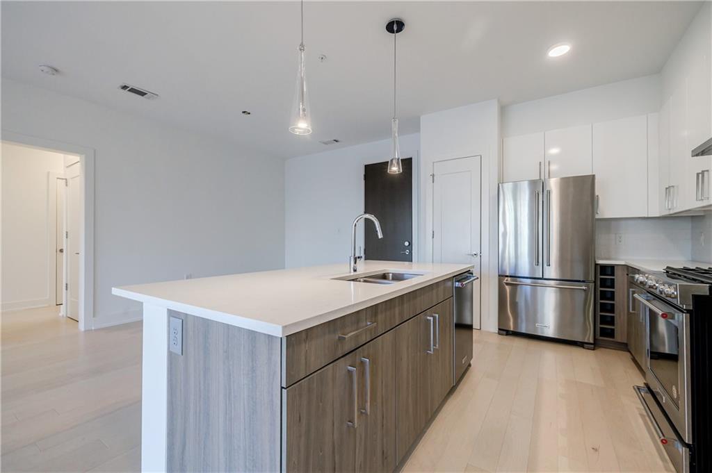 775 Juniper Street NE Unit 615
