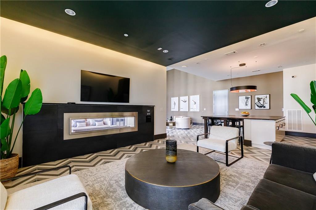 775 Juniper Street NE Unit 615
