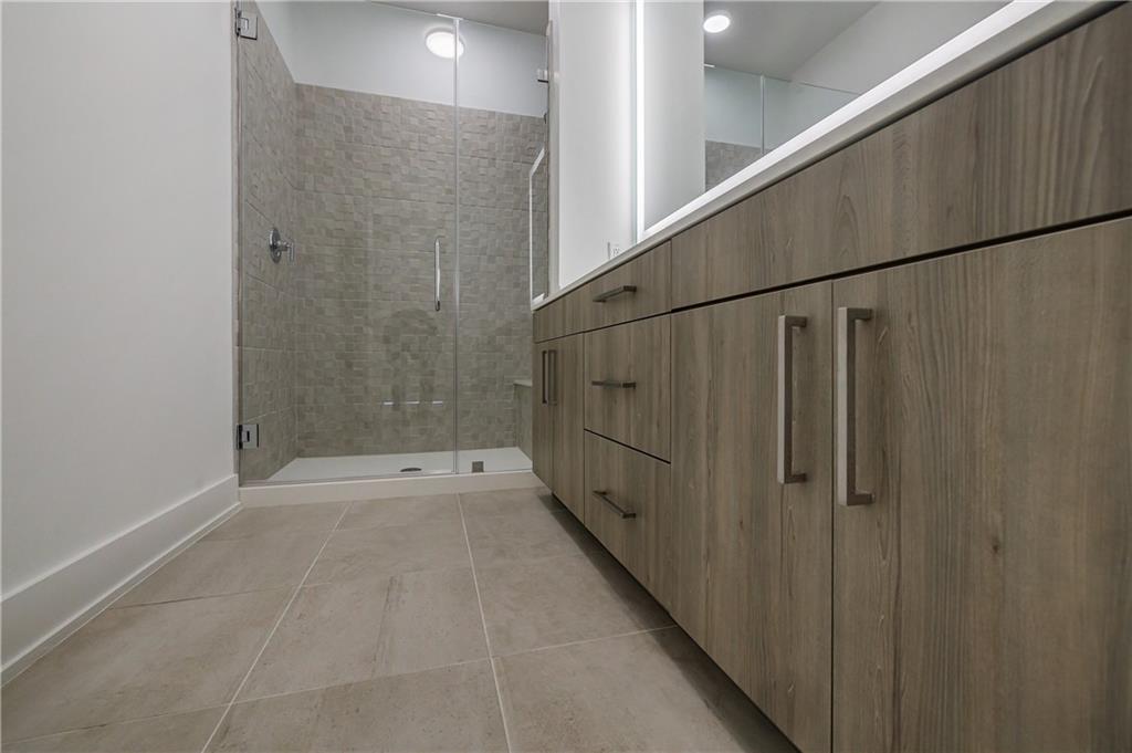 775 Juniper Street NE Unit 615
