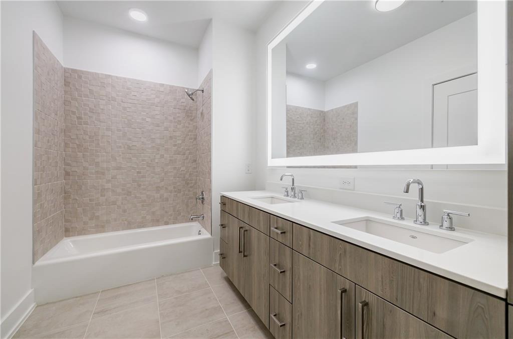 775 Juniper Street NE Unit 615